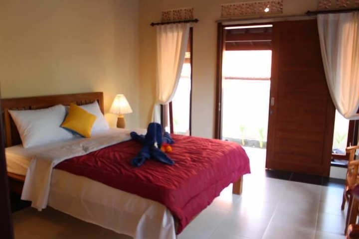 Room 4 of 50