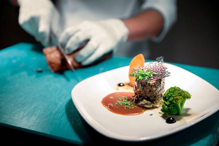 Dining 78 of 115