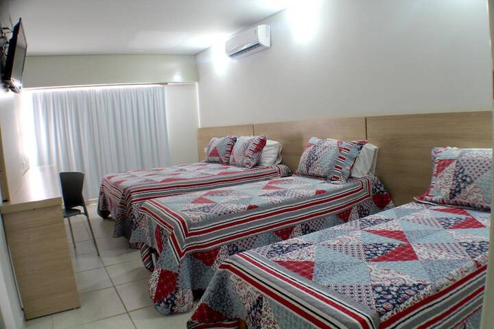 Room 6 of 40
