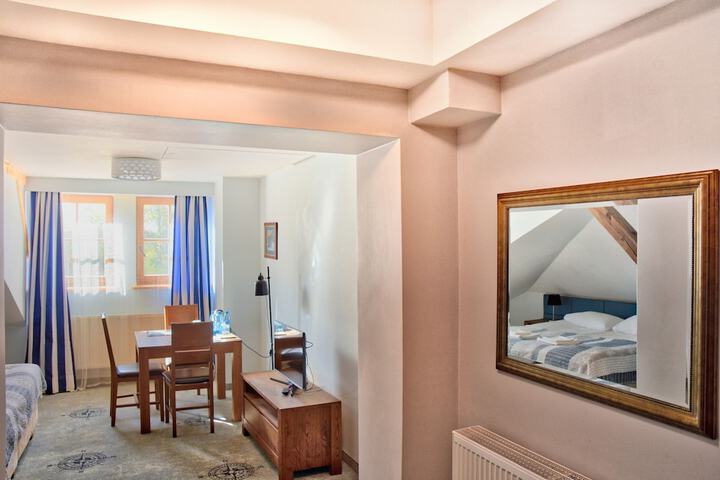 Room 54 of 210