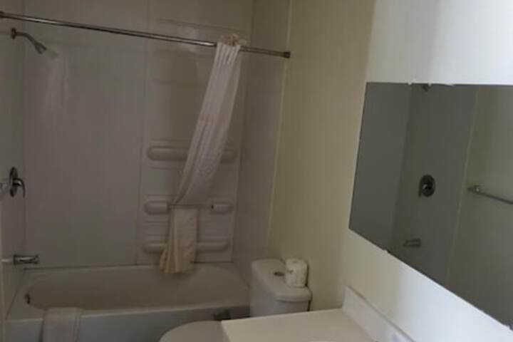 Room 19 of 28