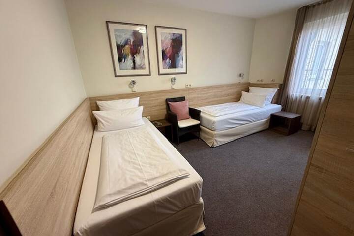 Room 63 of 136