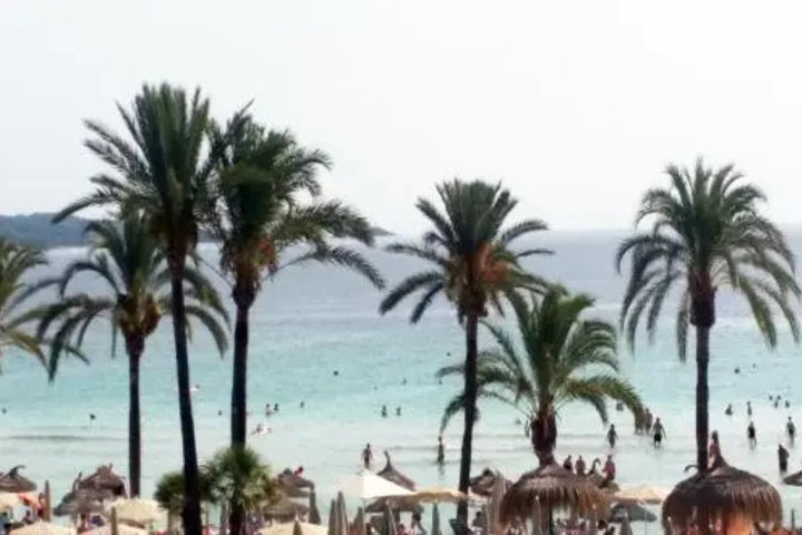 Beach 10 of 18