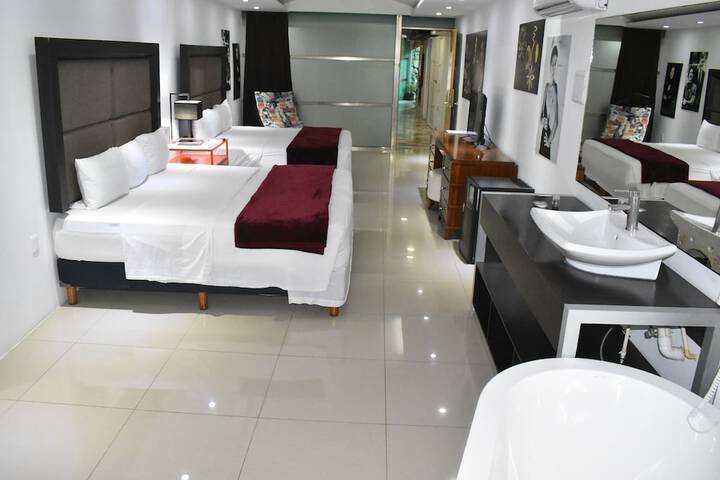 Room 41 of 60