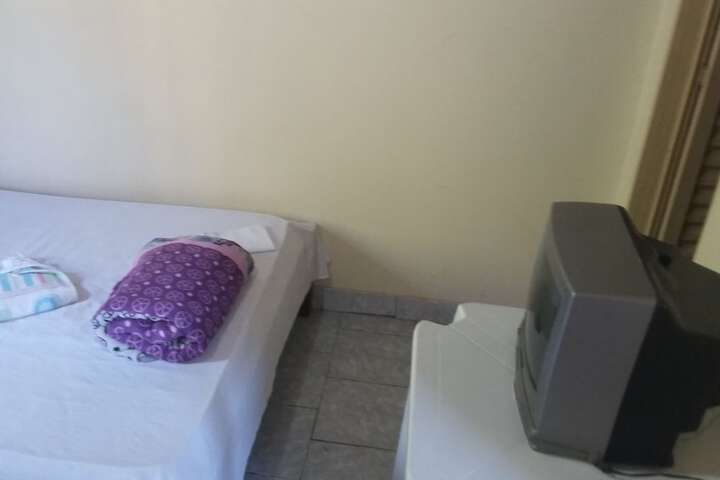 Room 3 of 7