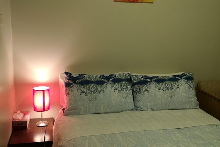 Room 5 of 37