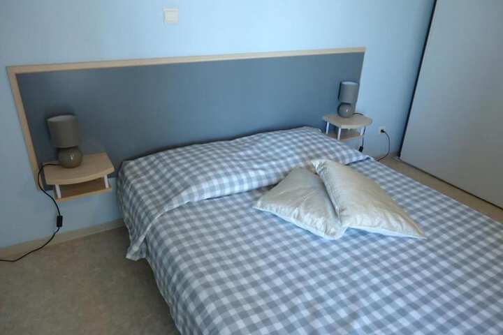 Room 4 of 59