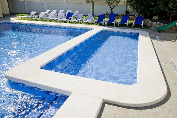 Pools & Facilities
