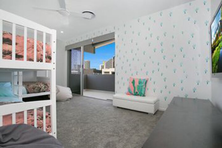 Room 5 of 14