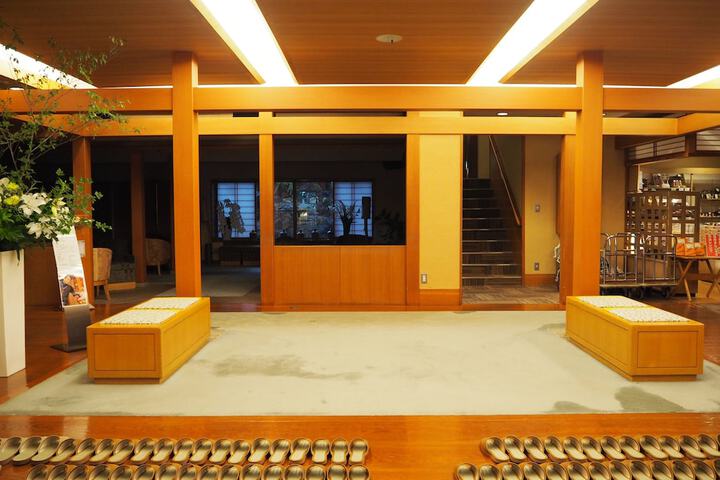 Hotel 4 of 77