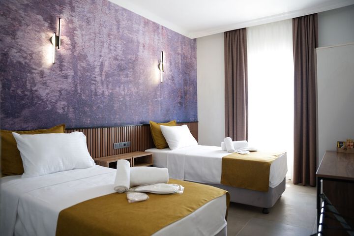 Room 14 of 31