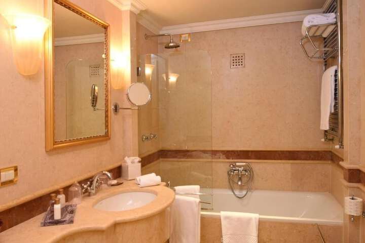 Bathroom Photo