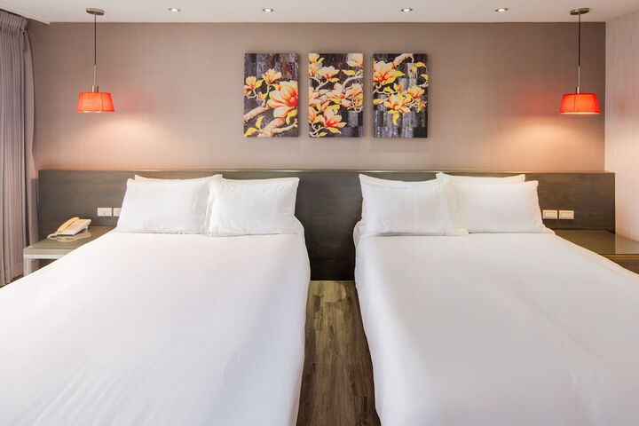 Room 40 of 120