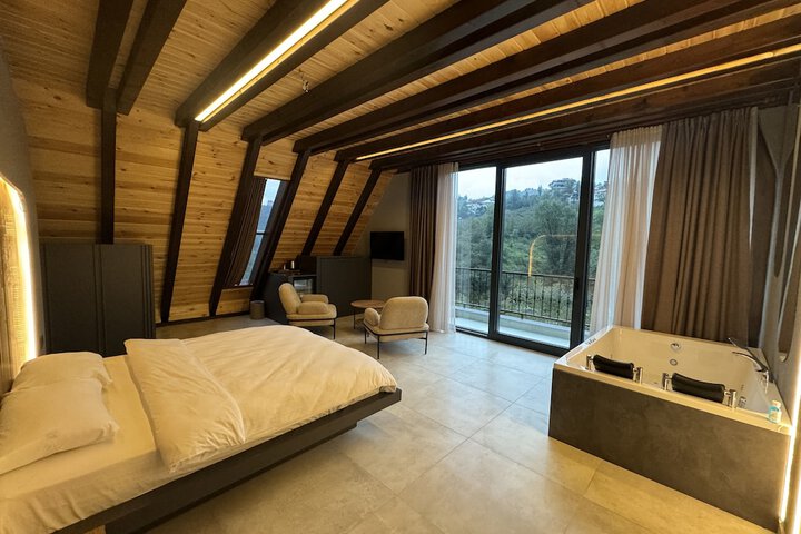 Room 7 of 57