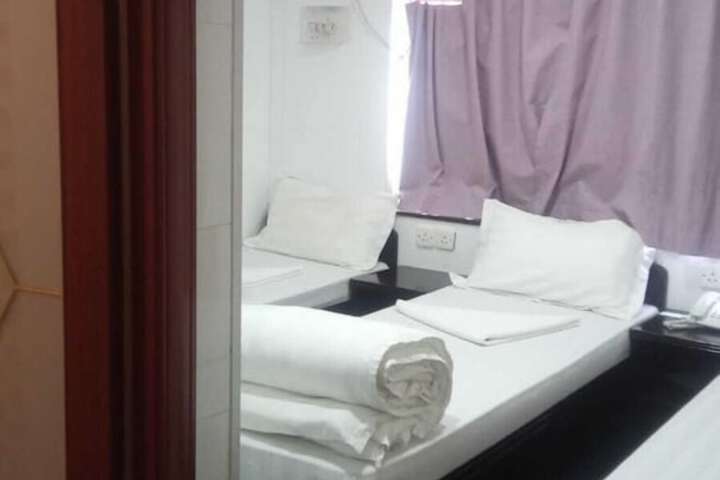 Room 20 of 33