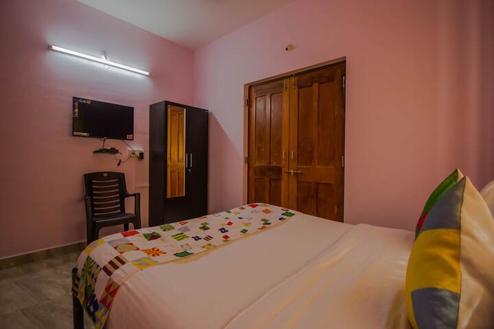 Room 2 of 17