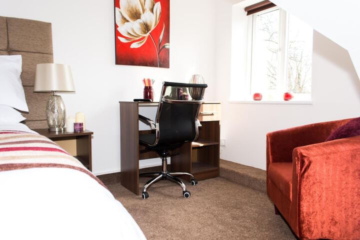 Room 12 of 34