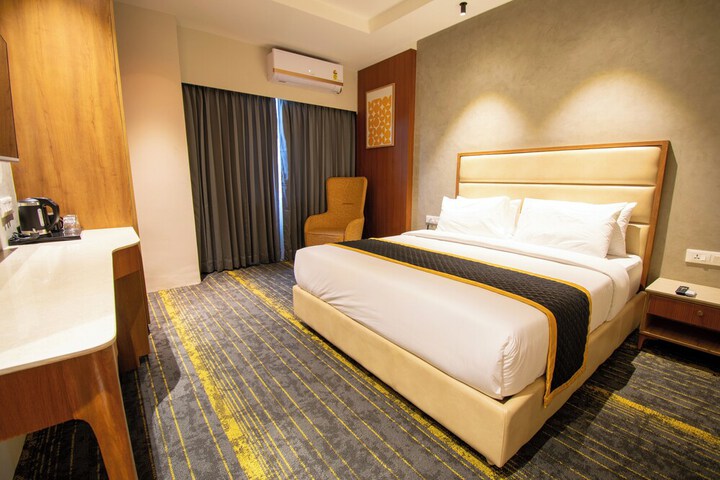 Room 8 of 45