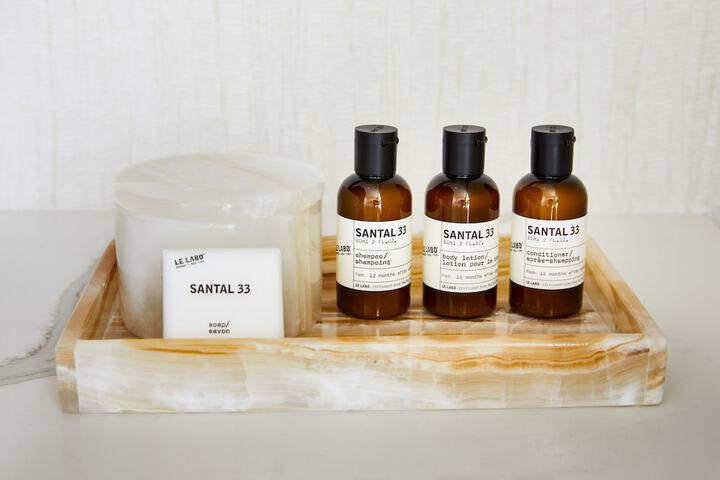 Bathroom amenities