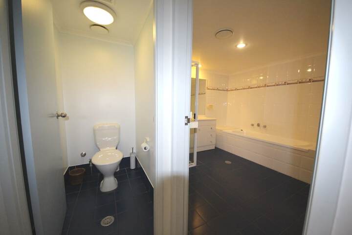 Room 12 of 16