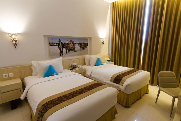 Room 8 of 44
