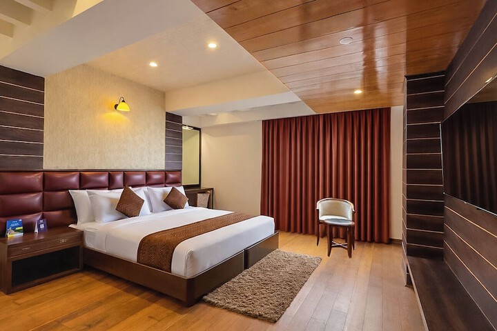Room 33 of 75