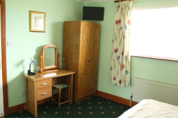 Room 15 of 27