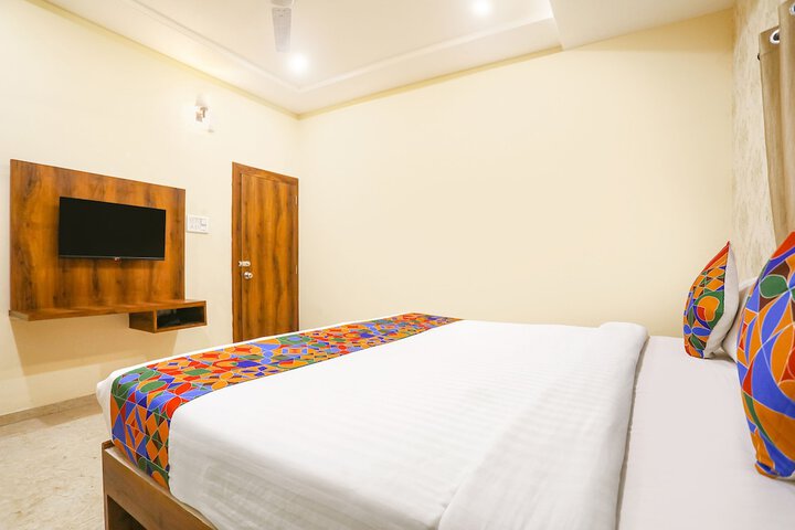 Room 22 of 27
