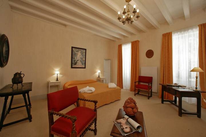 Room 7 of 43
