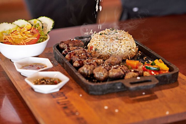 Dining 54 of 88