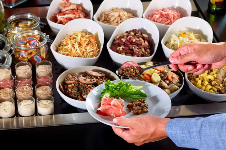 Dining Photos