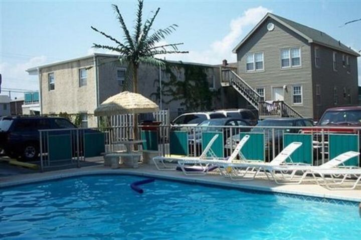 Pool 56 of 63