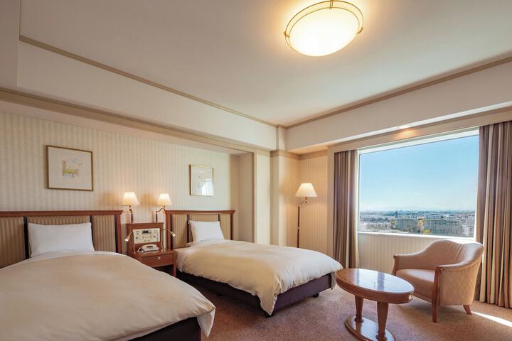 Room 7 of 25