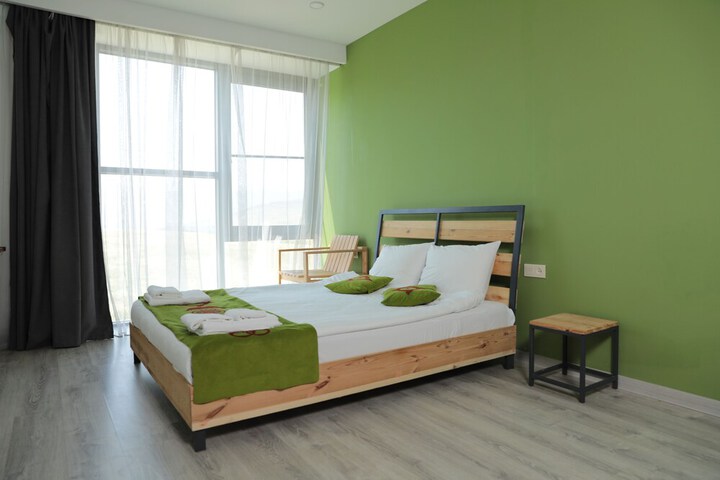 Room 14 of 43