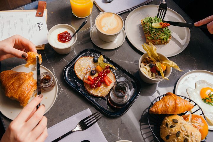 Breakfast/Coffee Service 84 of 95