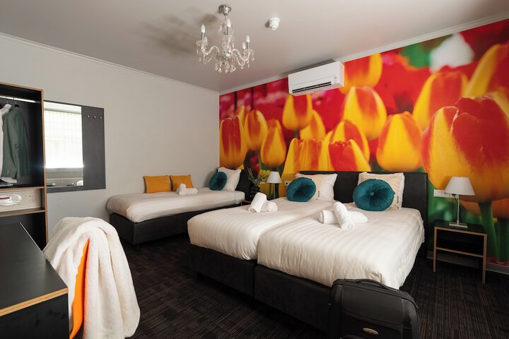 Room 12 of 60