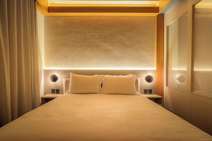 Room 6 of 47