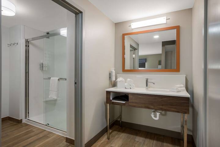 Bathroom shower