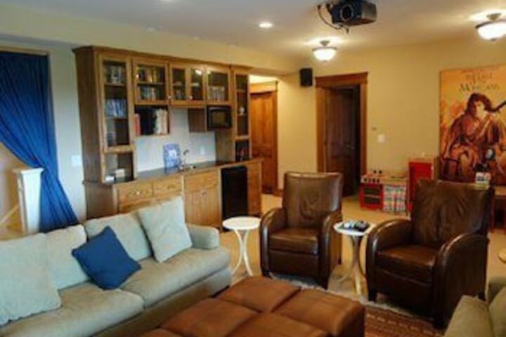 Room 10 of 20
