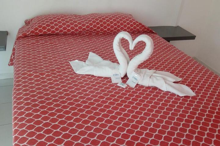 Room 8 of 33