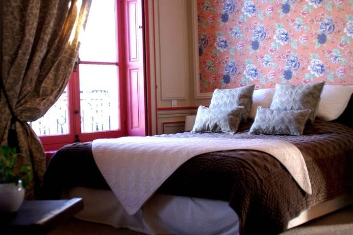 Room 24 of 68