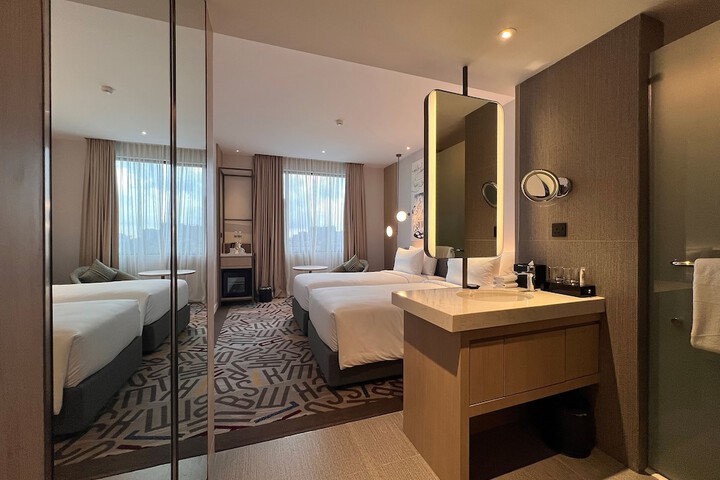 Room 10 of 53