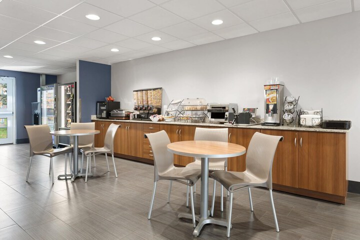 Breakfast/Coffee Service 50 of 56