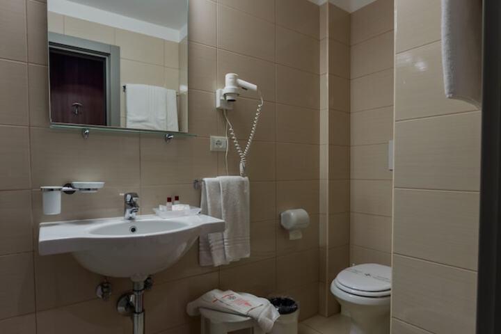 Room 20 of 55