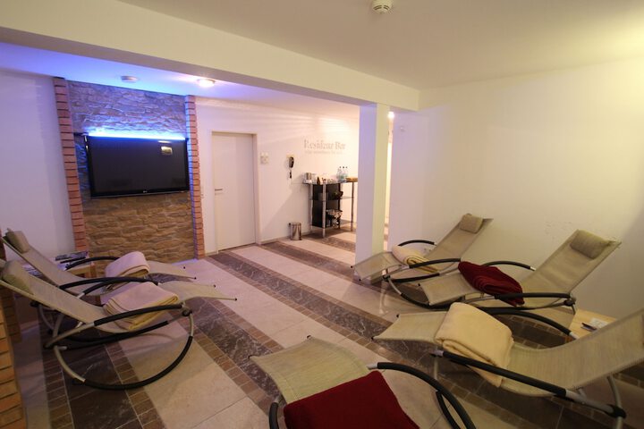 Spa 15 of 26