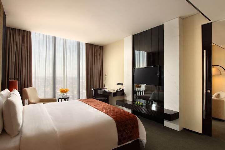 Room 8 of 31