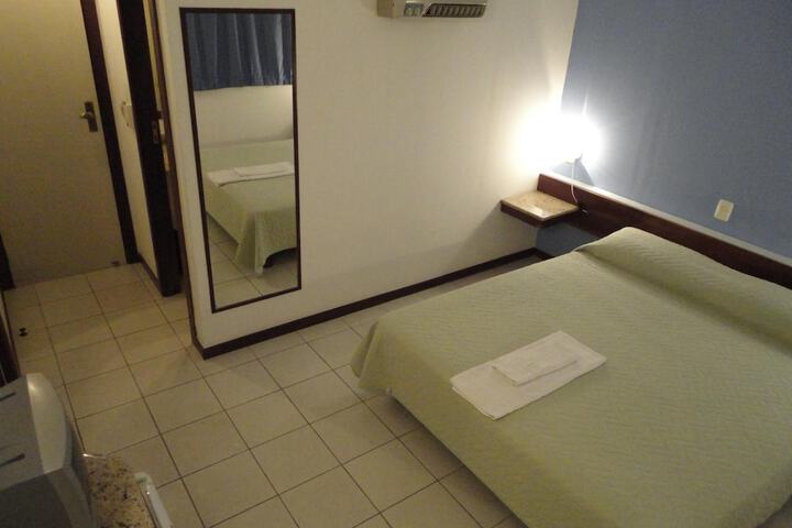 Room 19 of 44