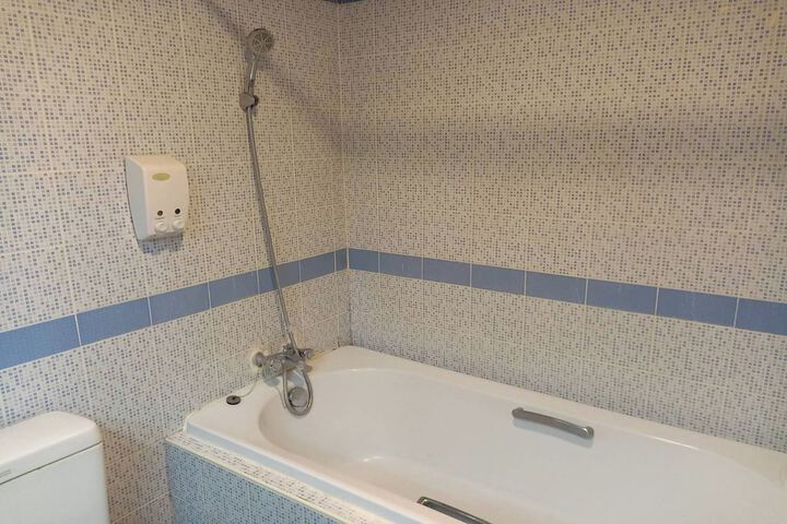 Room 46 of 61
