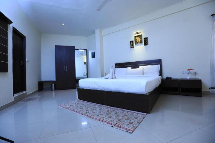 General 7 of 18