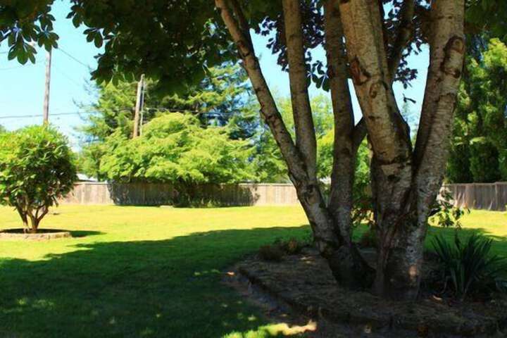 Hotel Exterior 24 of 31